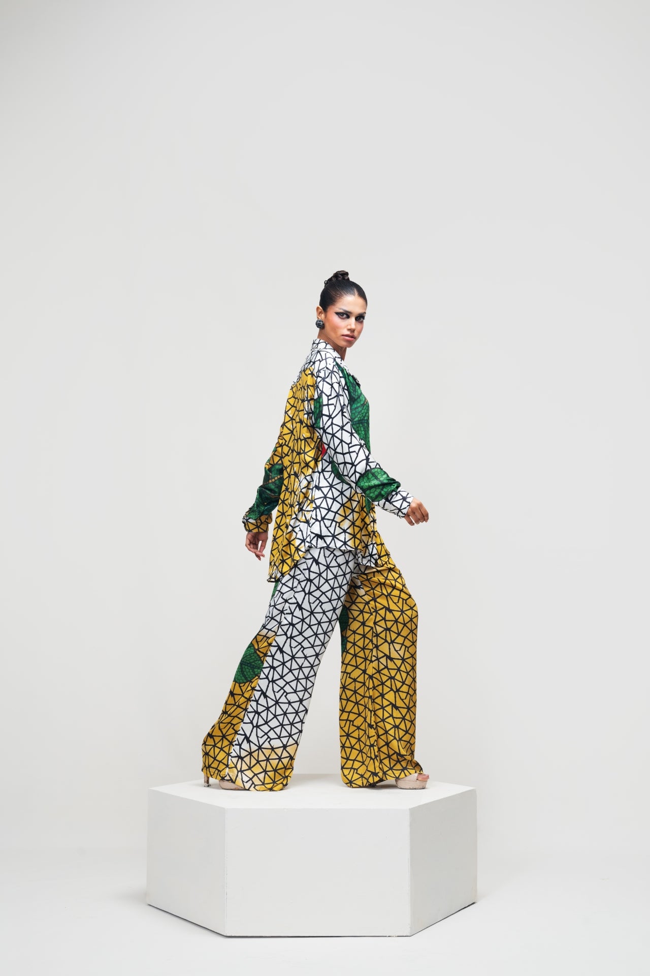Broken Leaf Co-ord Set – Olive Ivory | IEVA