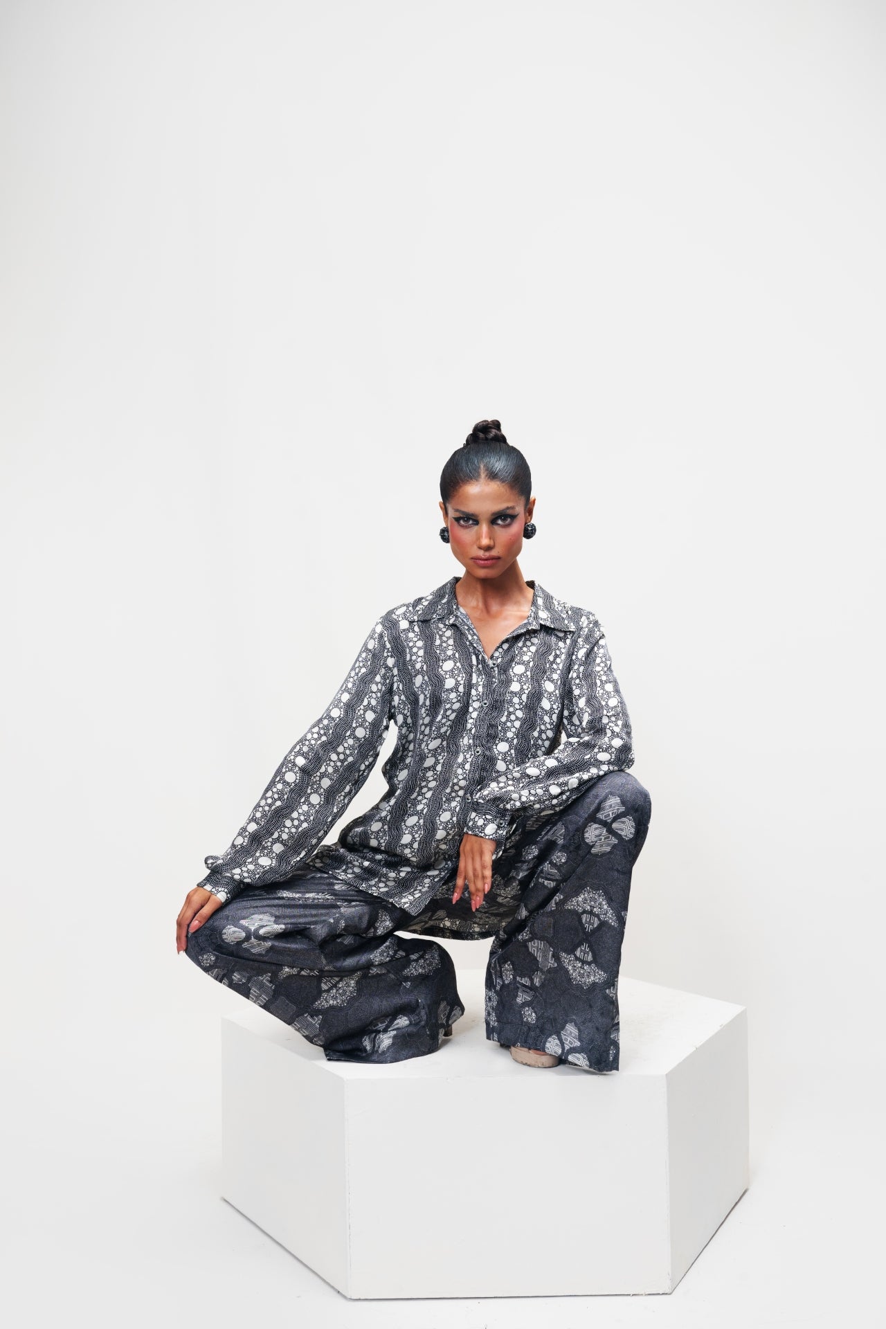 Shadow Weave Co-ord Set – Charcoal