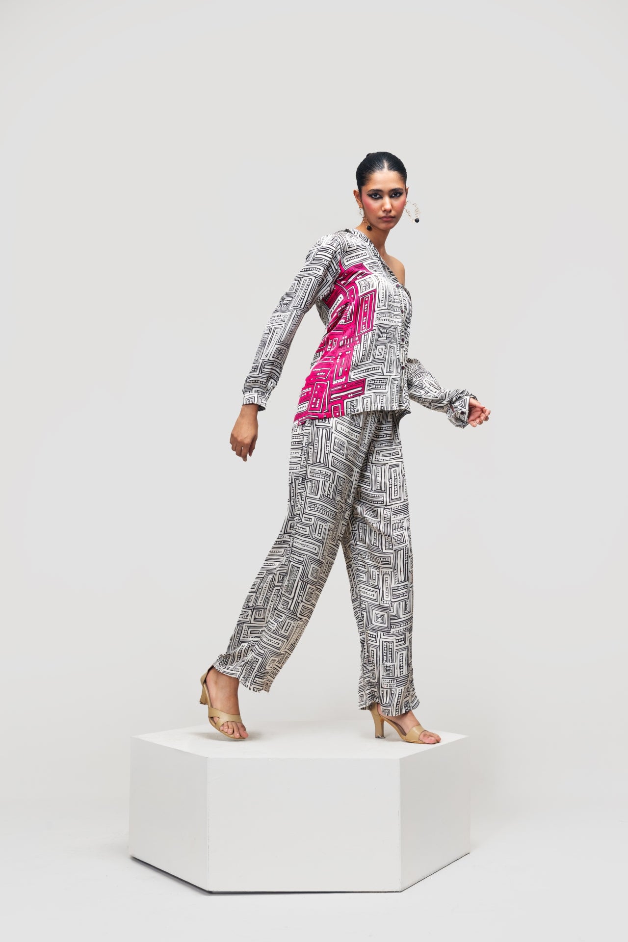 Endless Maze Shirt – Fuchsia