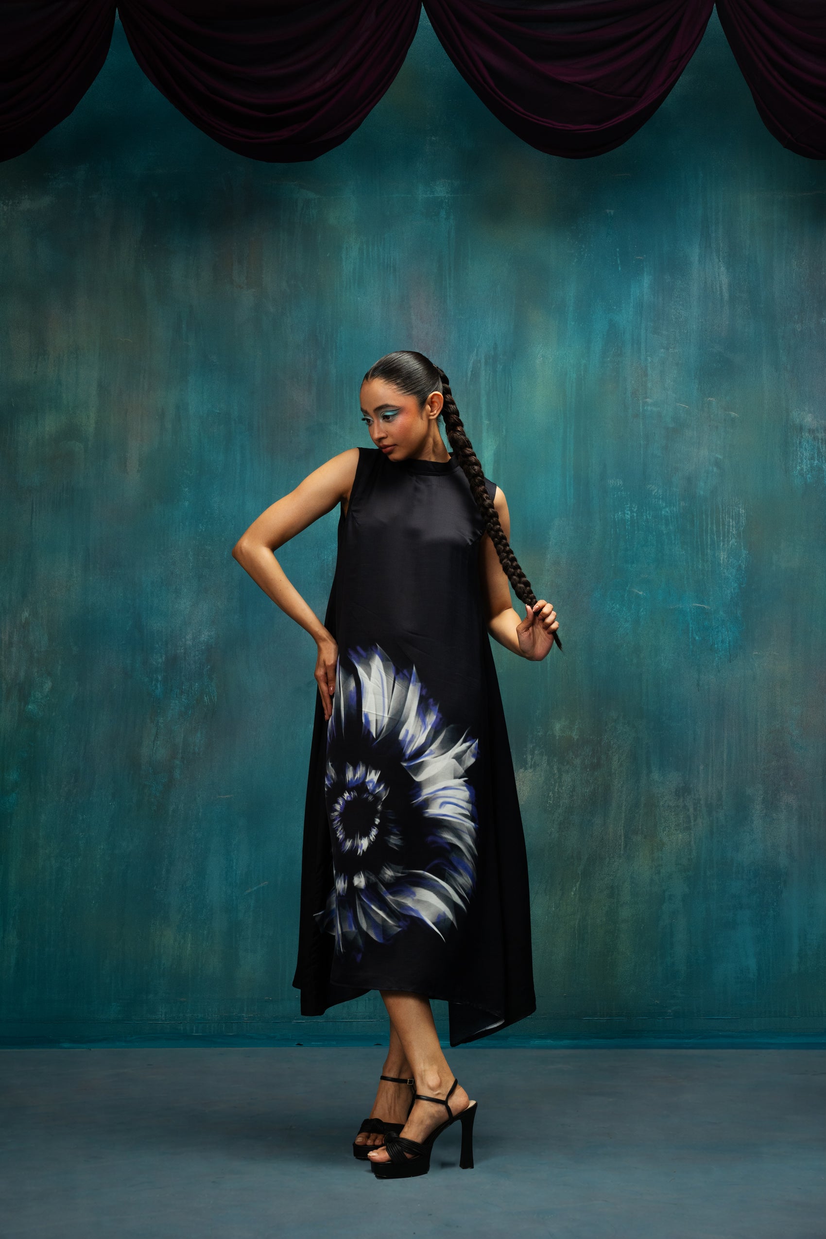 Bloom Flare Midi Dress – Midnight Black