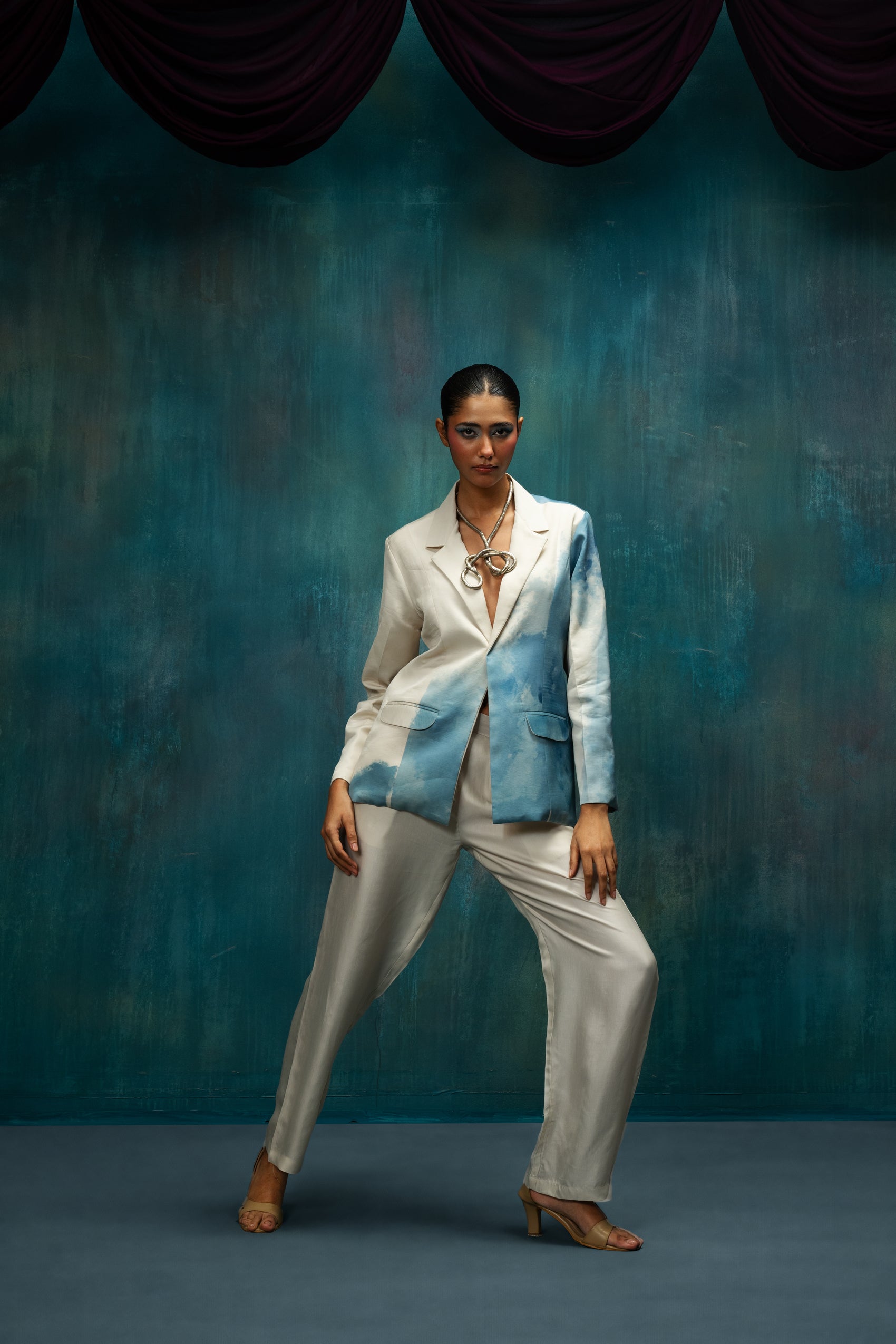 Skywash Tailored Suit – Ivory Blue