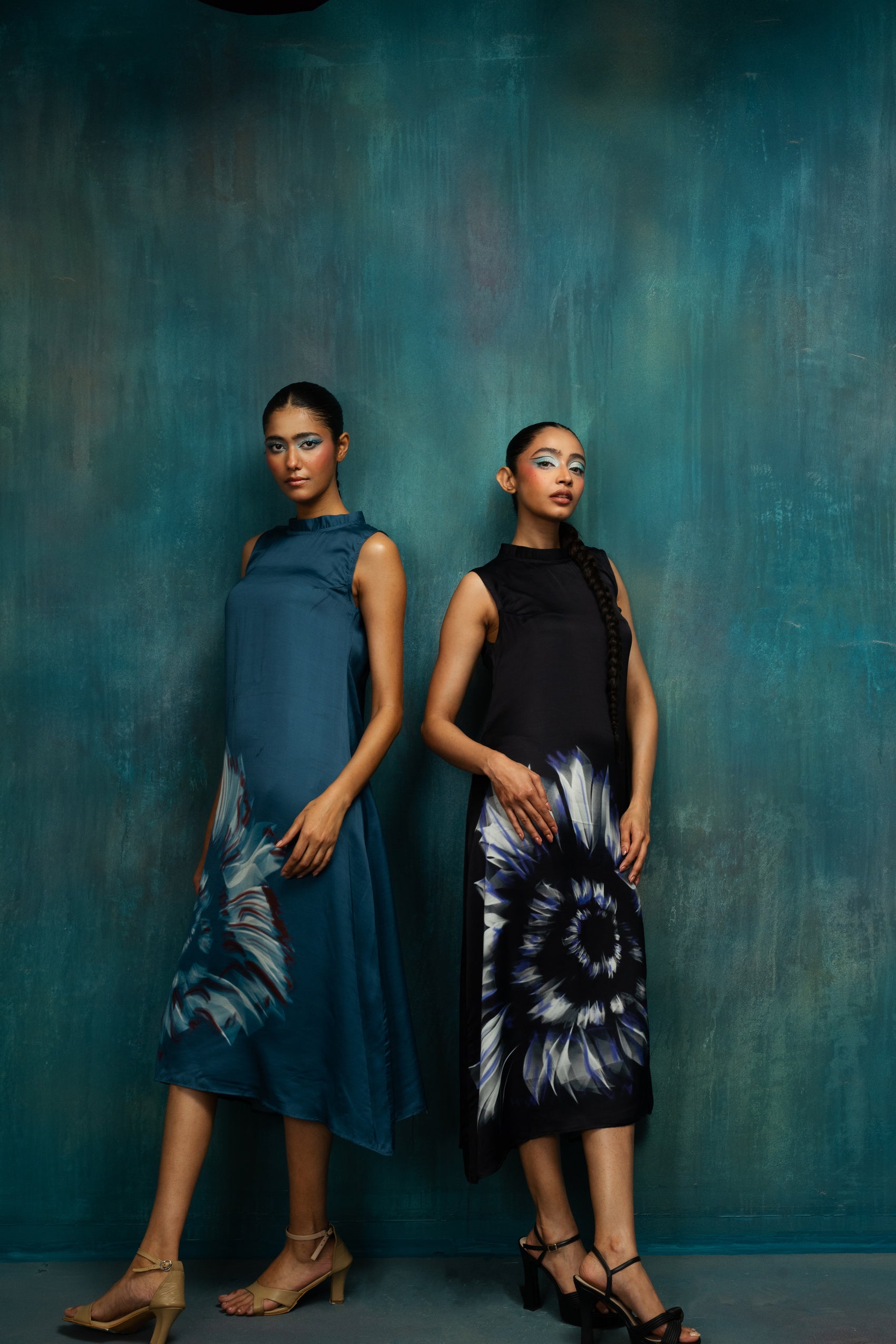 Bloom Flare Midi Dress – Midnight Black